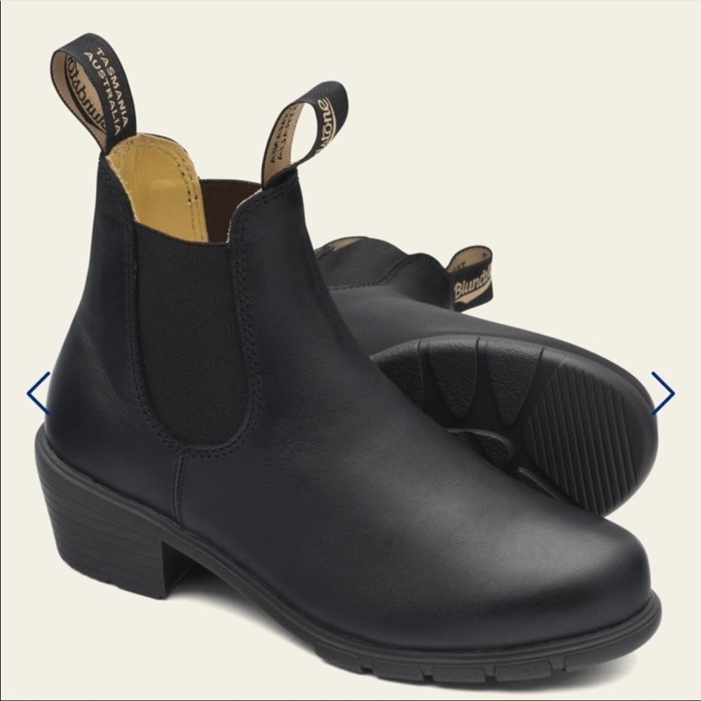 Size 7.5 US women’s Blundstone heeled boots